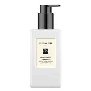 English Pear & Freesia Mleczko nawilzajace 250 ml