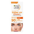 Ambre Solaire Super UV Vitamin C Fluid SPF50+ mod pigmentpletter til ansigtet 40 ml