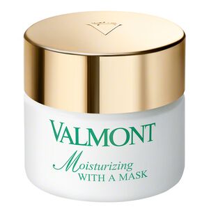 Moisturizing With a Mask