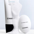 LA CR&Egrave;ME MAIN Chanel