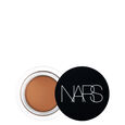 Soft Matte Complete Concealer Korektor pod oci s vysok&yacute;m kryt&iacute;m, matn&yacute; povrch a rozostren&yacute; efekt