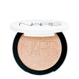 Light Reflecting&trade; Luminizing Powder Nars