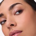 Diamond Treasures Duo de Sombras de Olhos em Creme com Efeito P&oacute; e F&oacute;rmula Altamente Pigmentada