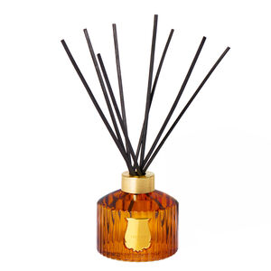 Alta&iuml;r Le Diffuseur - Oud et Pivoine