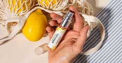 Mono&iuml; & Tiar&eacute; vaporisateur
