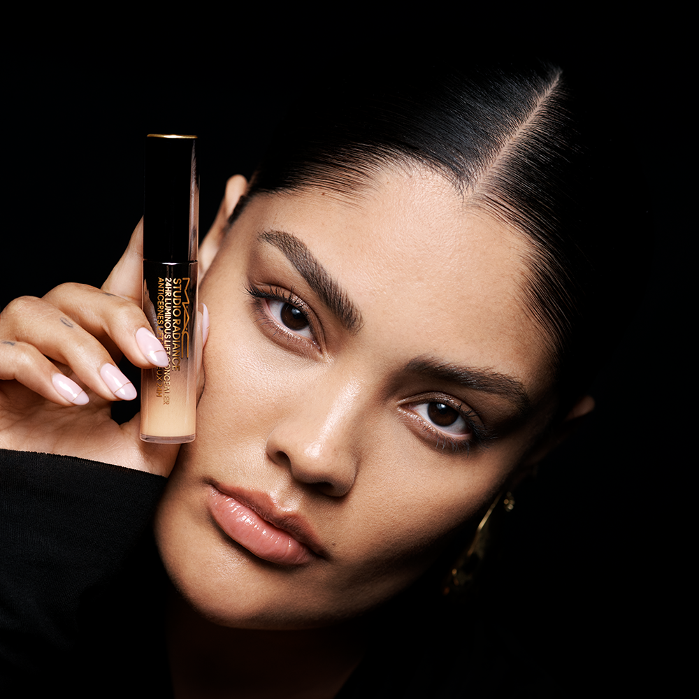 MAC studio radiance cancealer