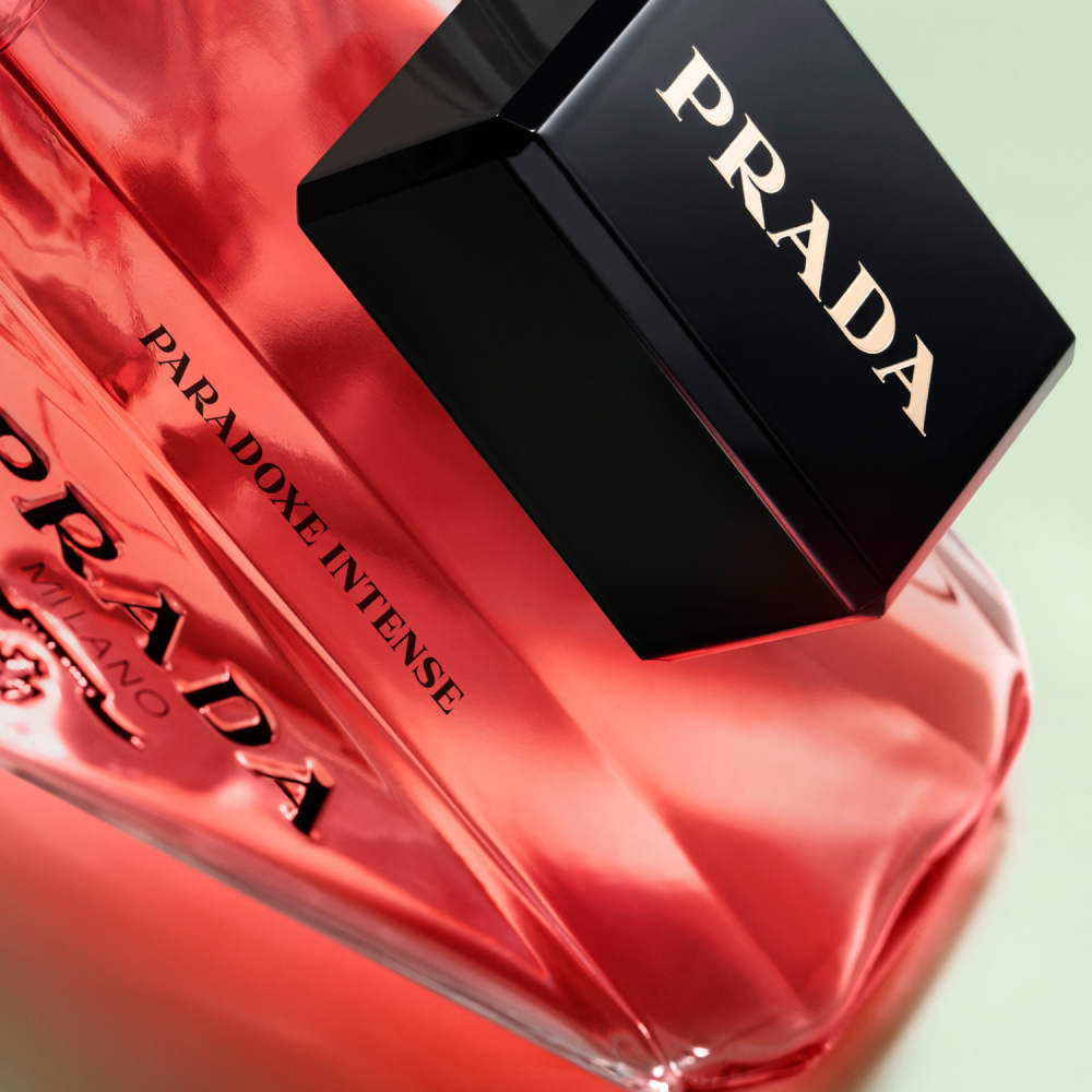 la nouvelle Eau de Parfum rechargeable Prada