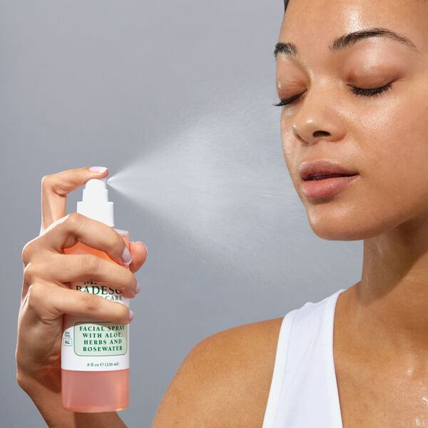 femme spray aloe vera visage