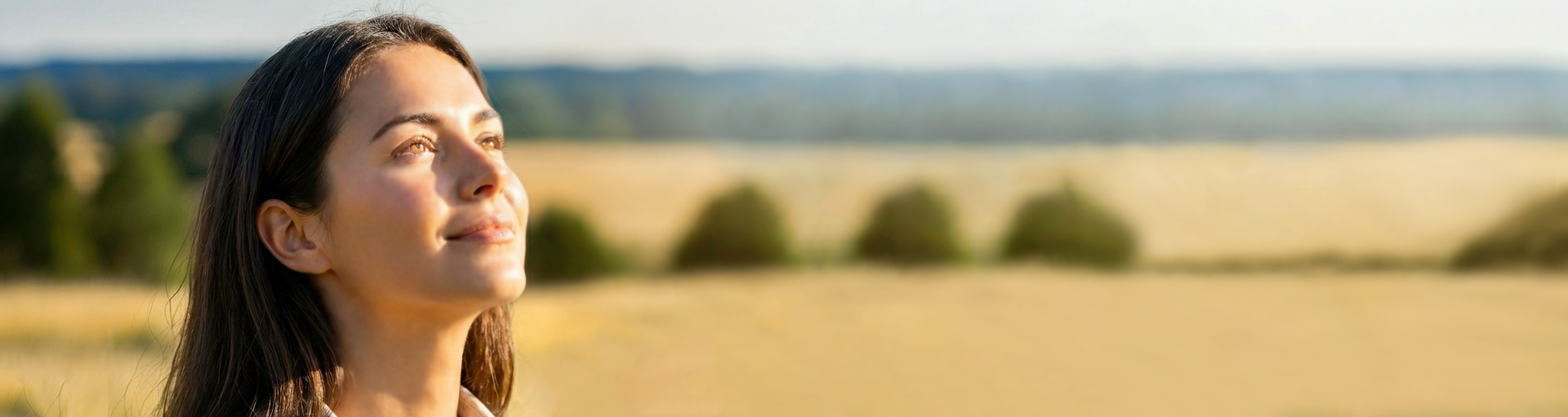 banner femme soleil champs